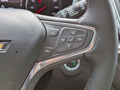 Used 2024 Chevrolet Equinox LT FWD image 26