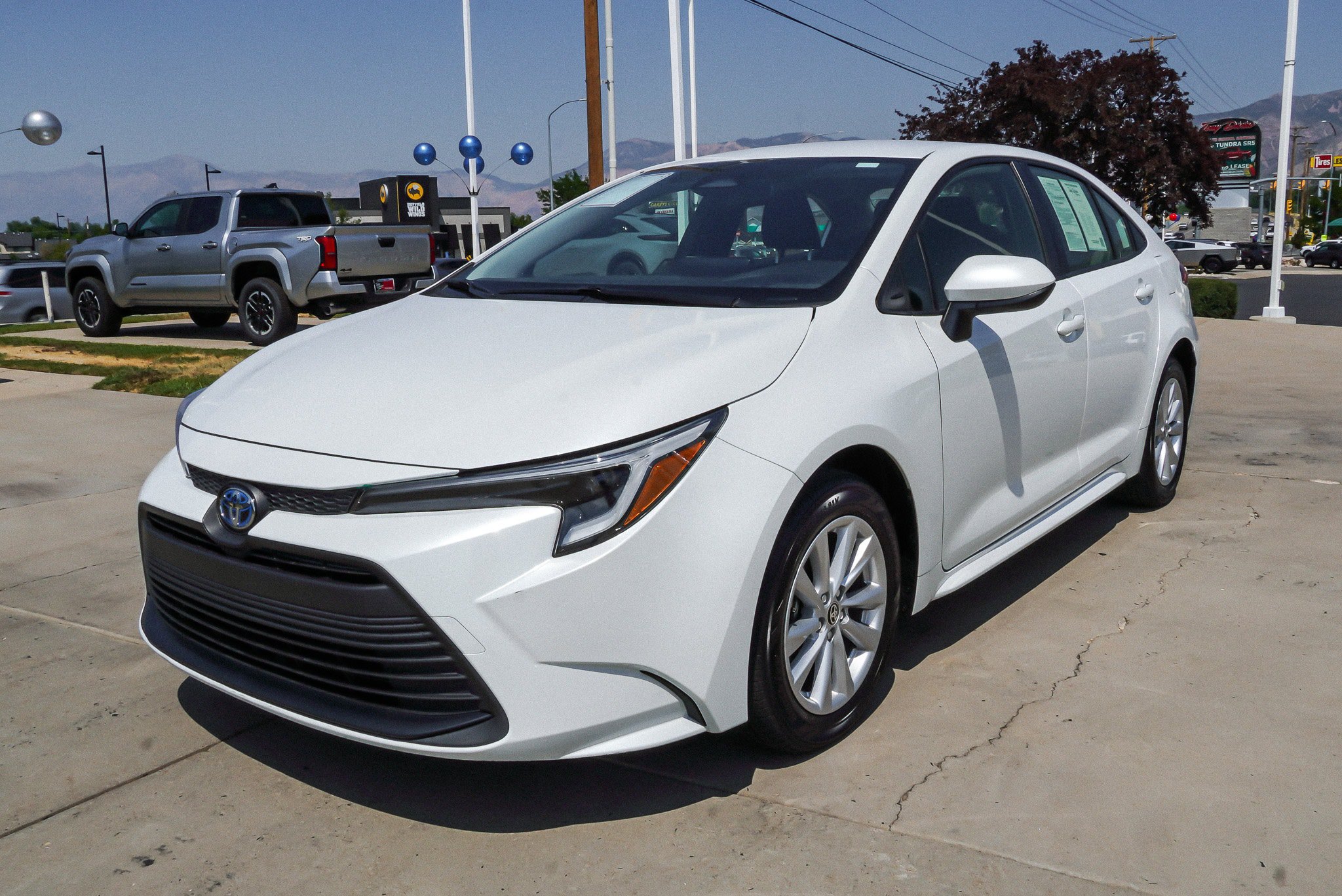 Certified 2025 Toyota Corolla LE w/ LE Premium Package AWD/4WD image 4