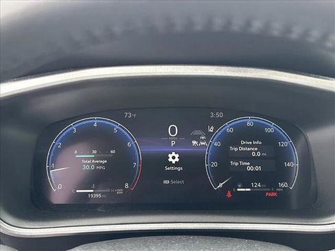 Certified 2026 Toyota Corolla Cross XLE FWD image 12