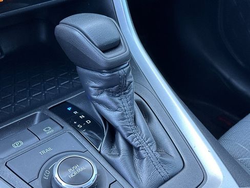 Used 2020 Toyota RAV4 XLE w/ XLE Grade Weather Package image 18