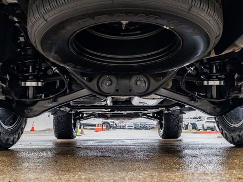 Used 2024 Chevrolet Tahoe Z71 w/ Luxury Package image 16