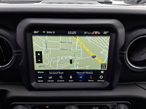 Used 2023 Jeep Wrangler Unlimited Sahara w/ Cold Weather Group image 17