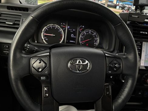 Used 2023 Toyota 4Runner TRD Off-Road Premium w/ Off Road Premium Plus Package AWD/4WD image 33