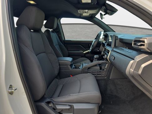 Used 2025 Toyota Tacoma SR RWD image 9