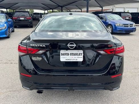 Used 2025 Nissan Sentra SR FWD image 5