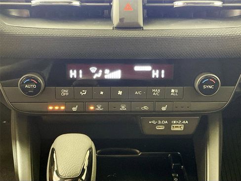 New 2026 Subaru Outback Limited image 9