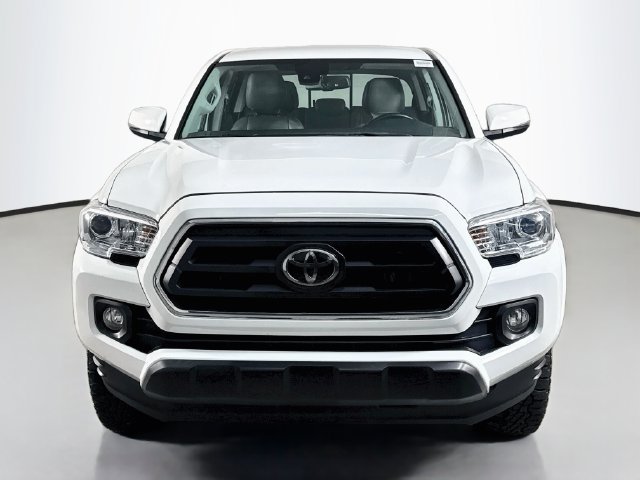 Used 2023 Toyota Tacoma SR5 w/ Technology Package RWD image 2