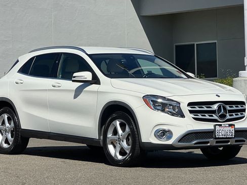 Used 2018 Mercedes-Benz GLA 250 4MATIC image 5