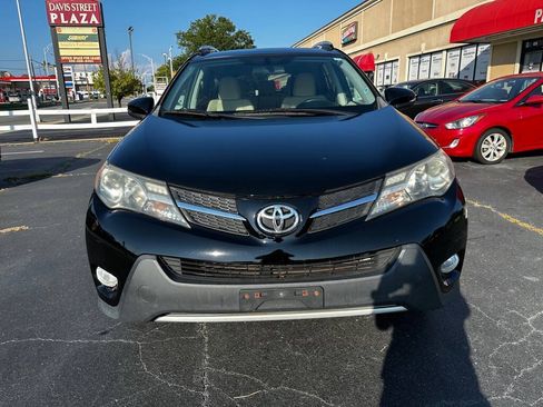 Used 2013 Toyota RAV4 XLE FWD image 2