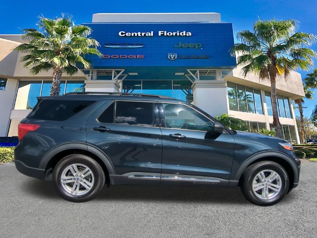 Used 2023 Ford Explorer XLT RWD image 4
