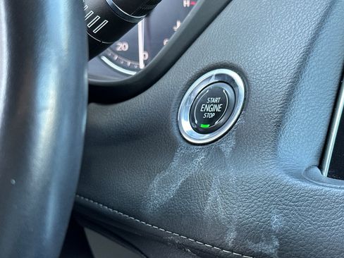 Certified 2023 Cadillac XT4 Premium Luxury image 22