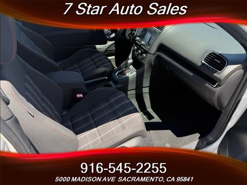 Used 2011 Volkswagen Golf 2-Door FWD image 13