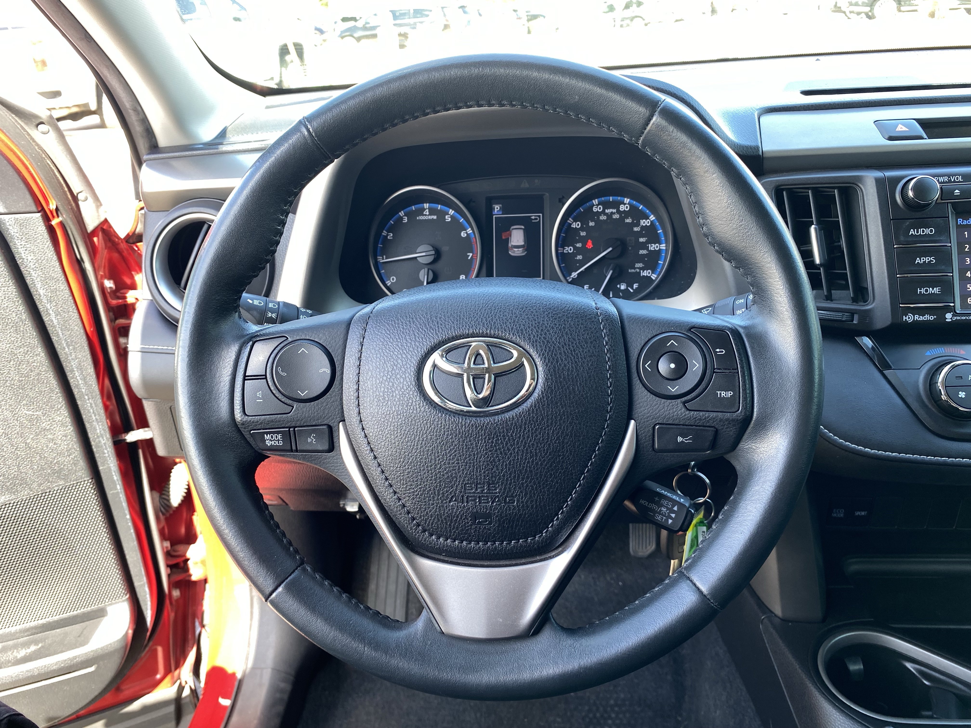 Used 2017 Toyota RAV4 XLE w/ Carpet Mat Package FWD image 27