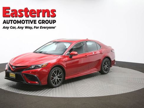 Used 2021 Toyota Camry SE w/ Cold Weather Package image 56