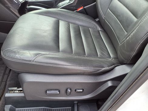 Used 2015 Ford Escape Titanium image 24
