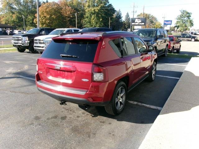 Used 2017 Jeep Compass High Altitude AWD/4WD image 5