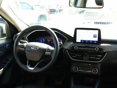 Used 2020 Ford Escape Titanium AWD/4WD image 38