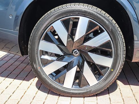Used 2023 Volvo XC90 T8 Ultimate w/ Protection Package Premier AWD/4WD image 10