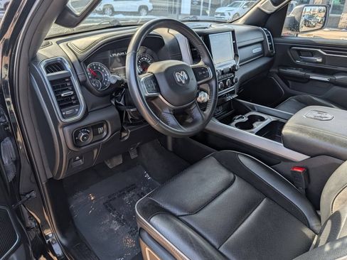 Used 2024 RAM 1500 Laramie AWD/4WD image 17