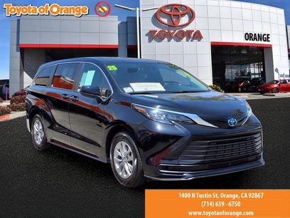 Certified 2025 Toyota Sienna LE