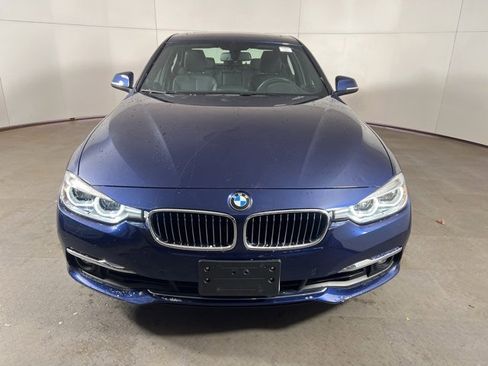Used 2018 BMW 330i xDrive Sedan w/ Premium Package image 2