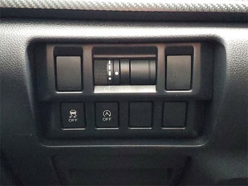 Used 2020 Subaru Crosstrek 2.0i Premium image 27