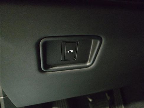 New 2026 Land Rover Range Rover Sport SE image 26