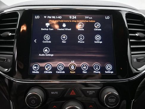 Used 2020 Jeep Grand Cherokee Altitude AWD/4WD image 17