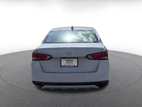 Used 2025 Nissan Versa SV image 12