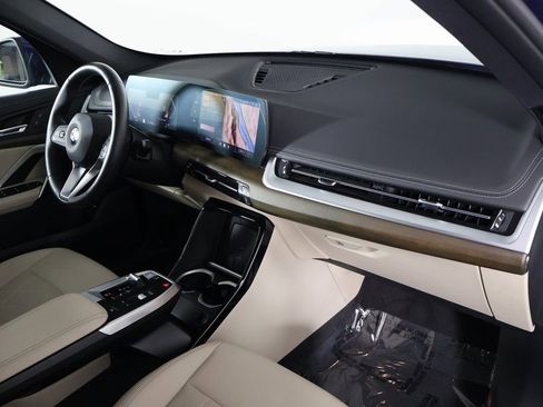 Used 2025 BMW X1 xDrive28i w/ Convenience Package image 9