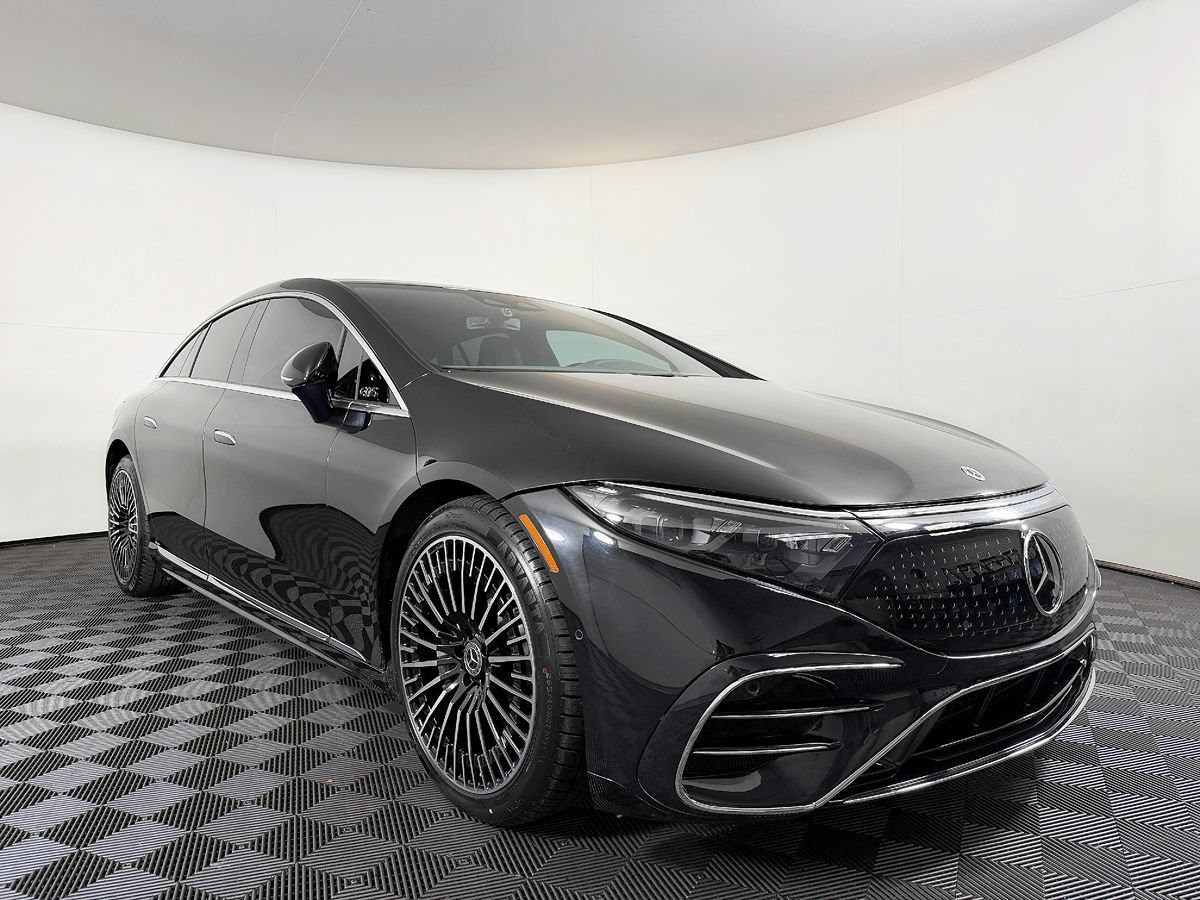 Used 2022 Mercedes-Benz EQS 580 4MATIC Sedan image 6