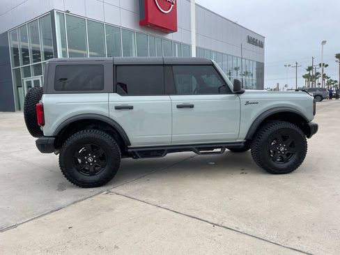 Used 2024 Ford Bronco Black Diamond AWD/4WD image 2