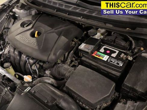 Used 2012 Hyundai Elantra GLS image 21