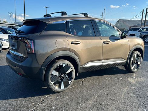 New 2026 Nissan Kicks SR w/ Cold Weather Package image 6