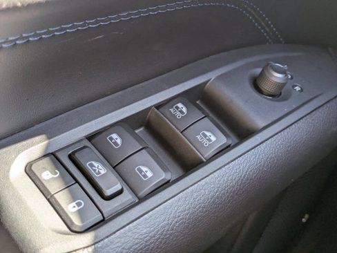 New 2026 Jeep Compass Latitude AWD/4WD image 20