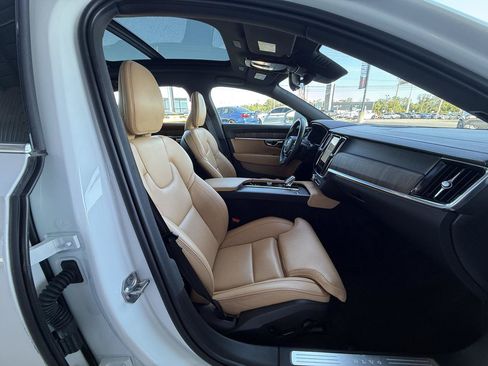 Used 2022 Volvo S90 B6 Inscription w/ Advanced Package AWD/4WD image 34