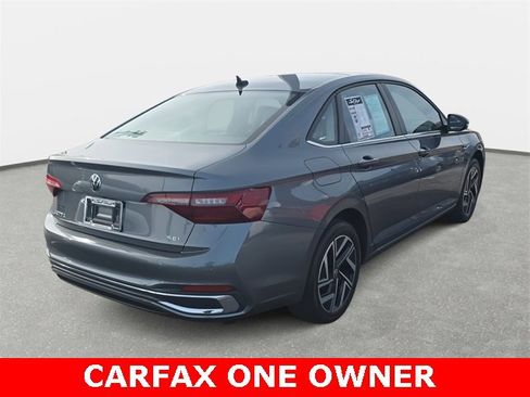 Used 2022 Volkswagen Jetta SEL image 5