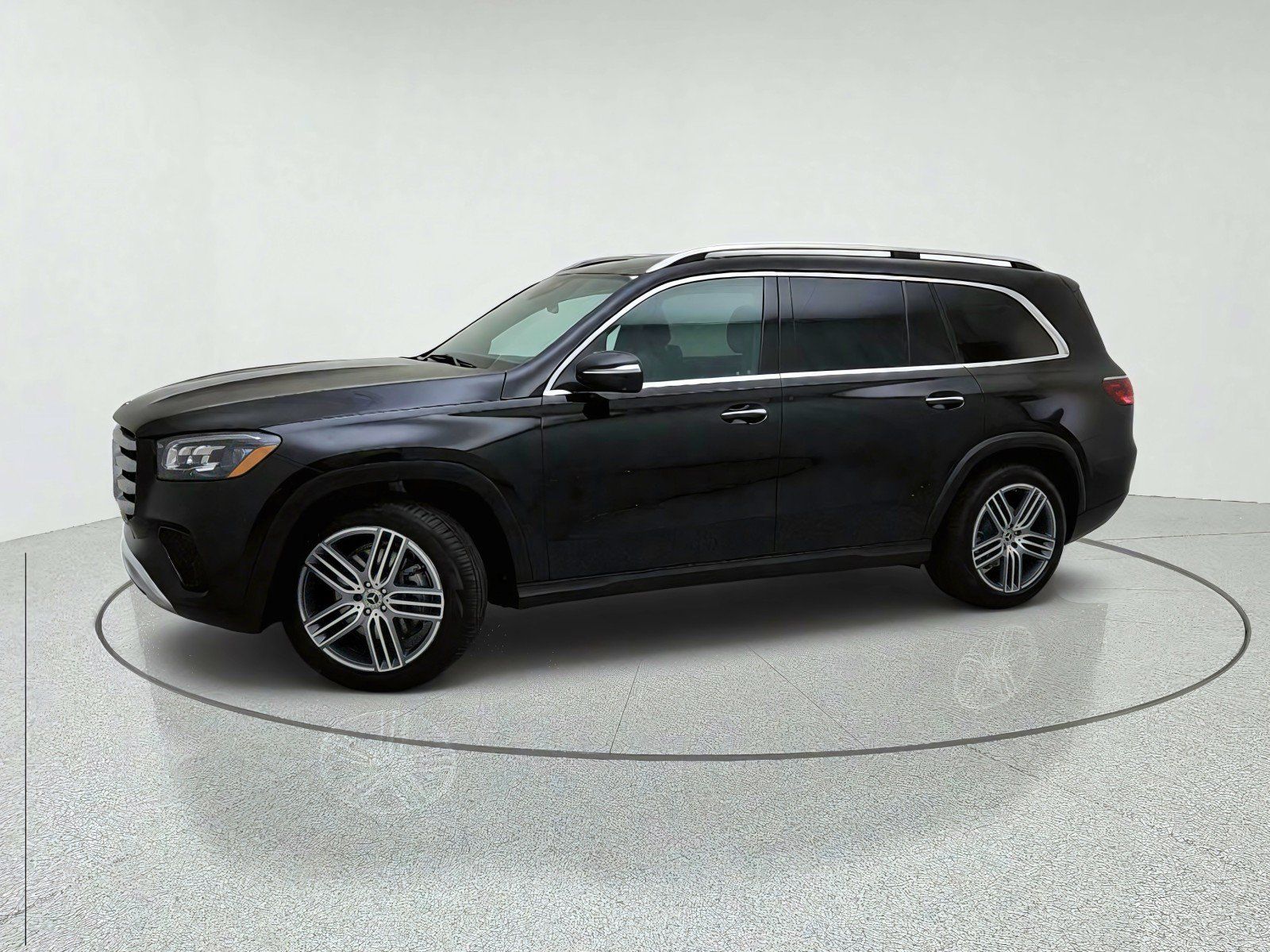 Certified 2025 Mercedes-Benz GLS 450 4MATIC image 15