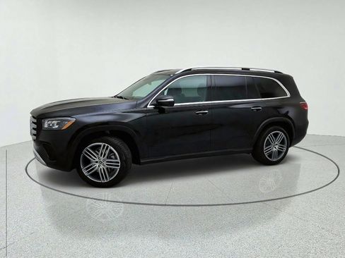 Used 2025 Mercedes-Benz GLS 450 4MATIC image 15