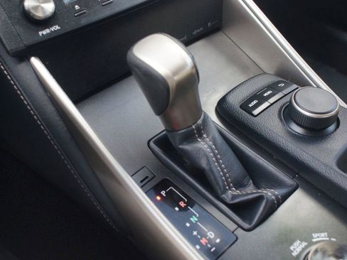 Used 2016 Lexus IS 200t RWD image 11