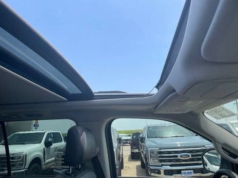 Used 2025 Ford Expedition Max Active AWD/4WD image 16