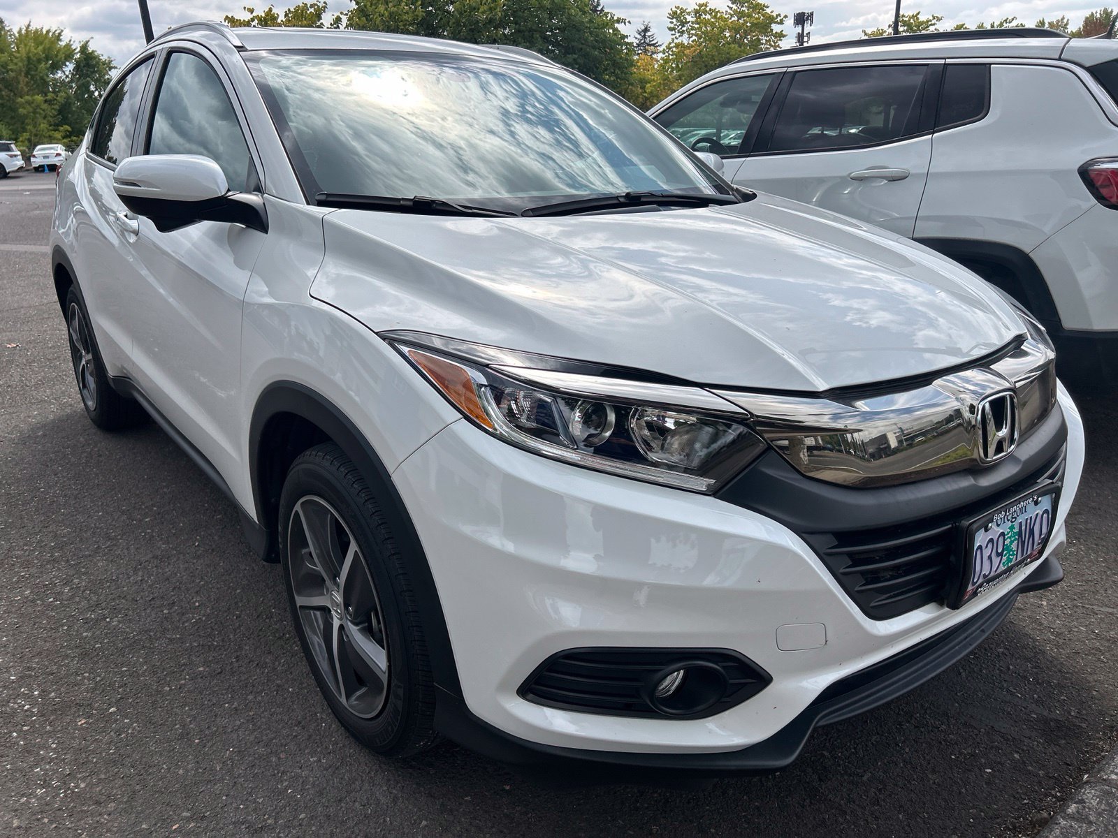 Used 2022 Honda HR-V EX image 3