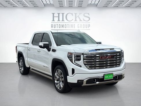 Used 2024 GMC Sierra 1500 Denali AWD/4WD image 3