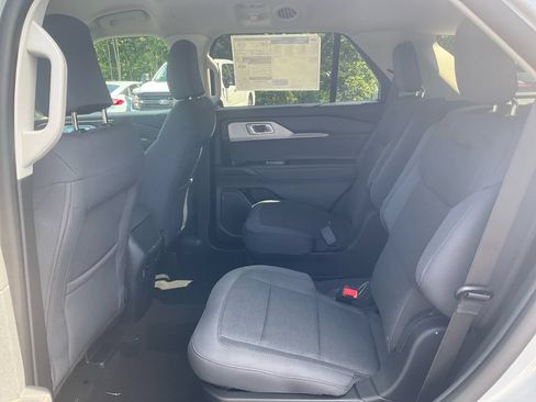 New 2026 Ford Explorer Active RWD image 14