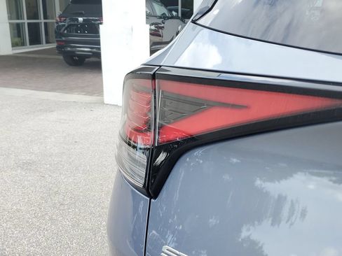 Used 2023 Kia Sportage EX FWD image 27