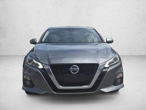 Used 2019 Nissan Altima 2.5 Platinum AWD/4WD image 2