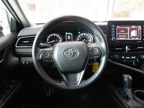 Used 2024 Toyota Camry SE FWD image 21
