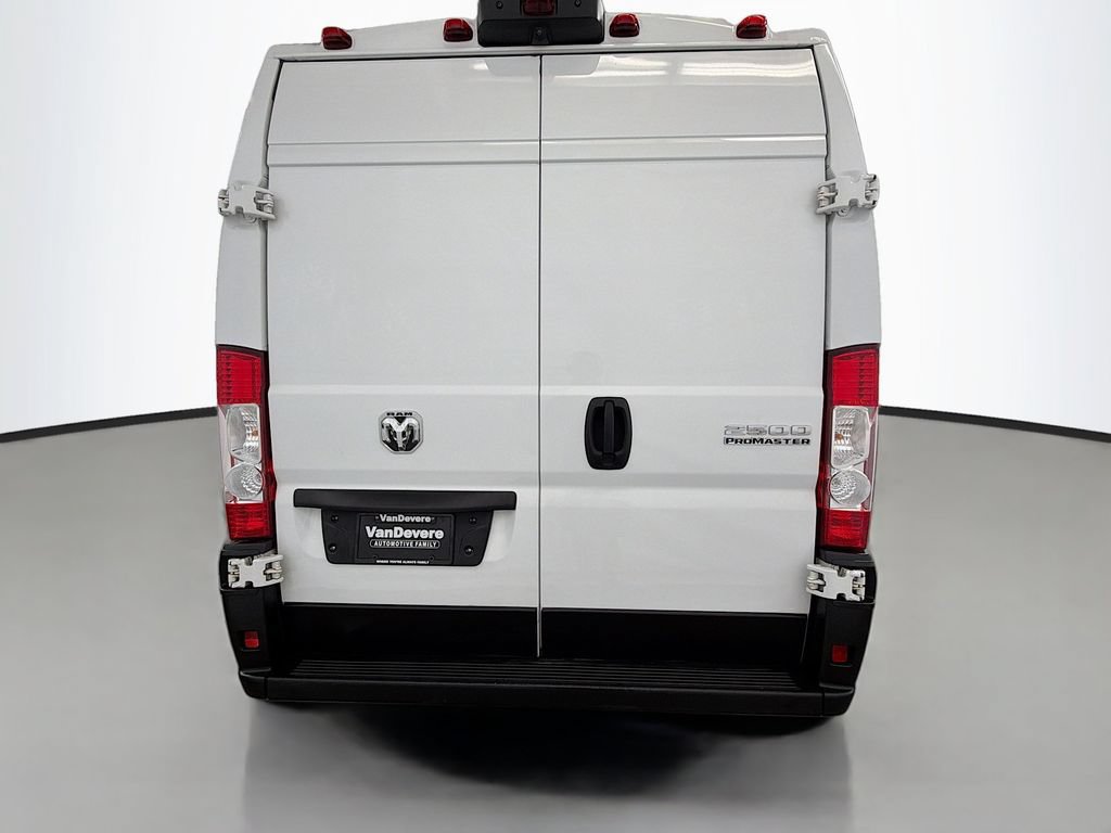Used 2025 RAM ProMaster 2500 w/ Convenience Group FWD image 8