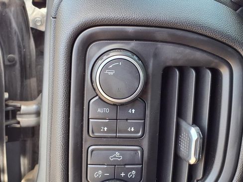 Used 2020 Chevrolet Silverado 1500 Custom Trail Boss image 27