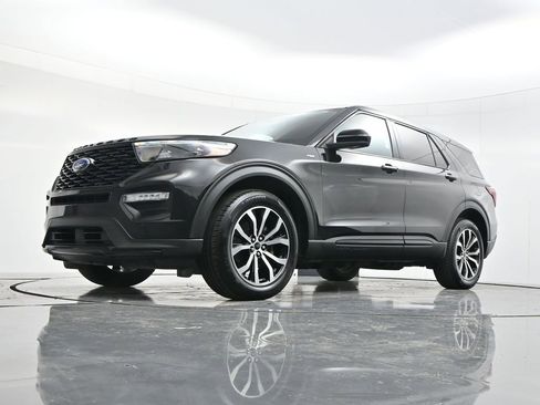 Used 2022 Ford Explorer ST-Line w/ Class IV Trailer Tow Package AWD/4WD image 48